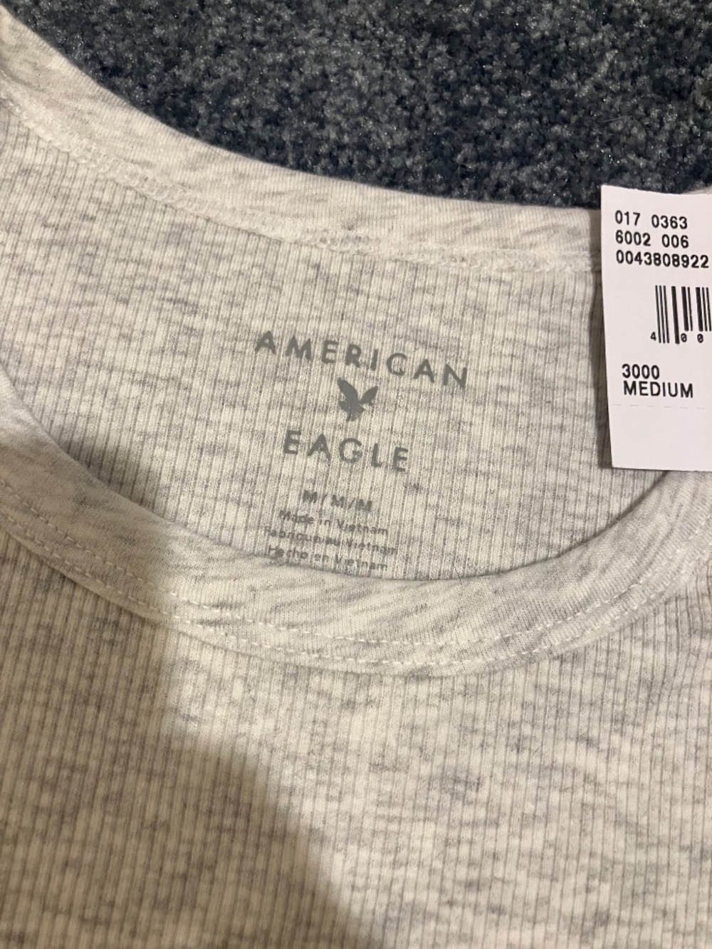 NWT American Eagle Pickle Graphic Tank Top - Picture 4 of 5